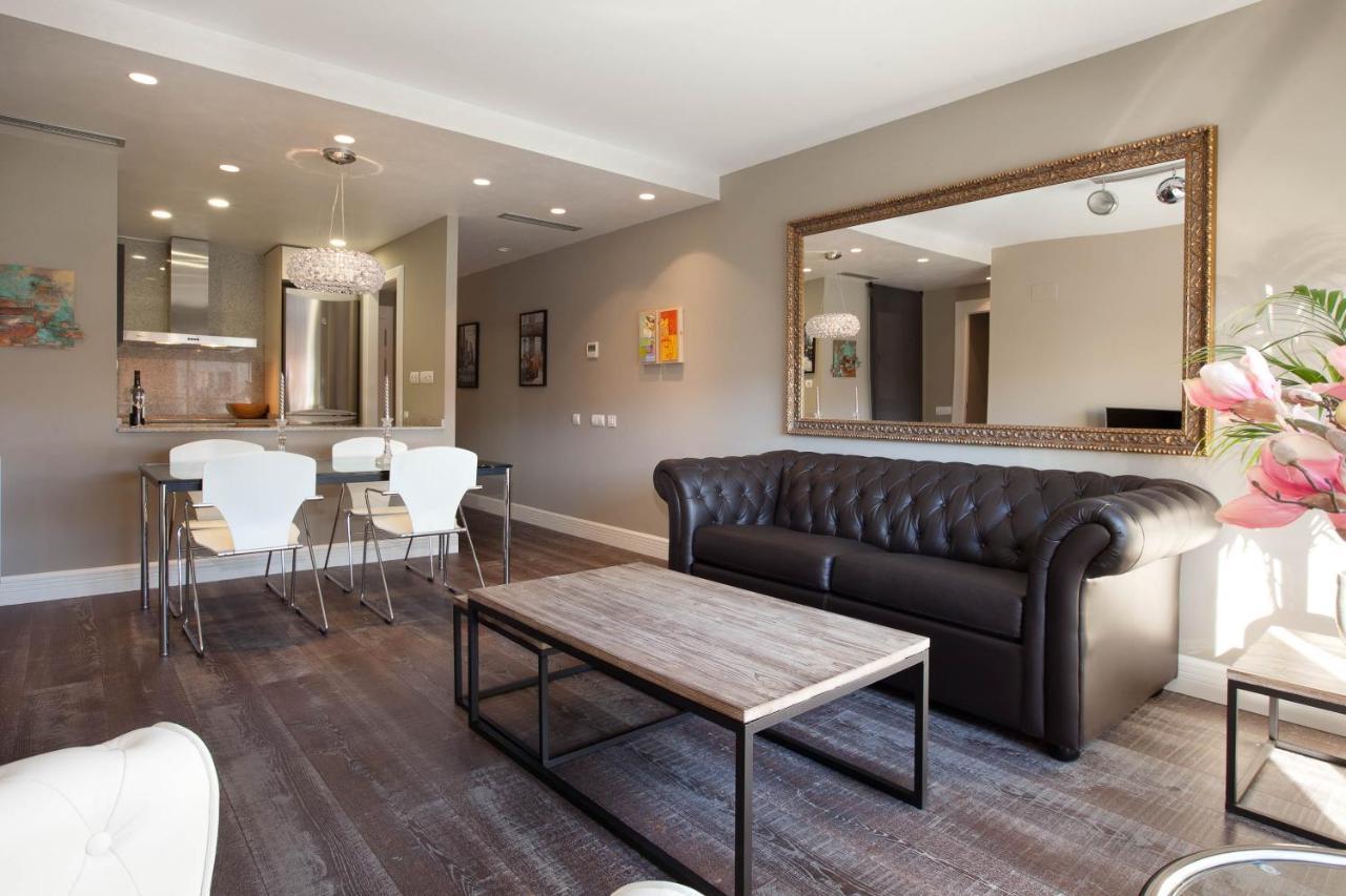 Appartement Calabria Luxury à Barcelone Extérieur photo